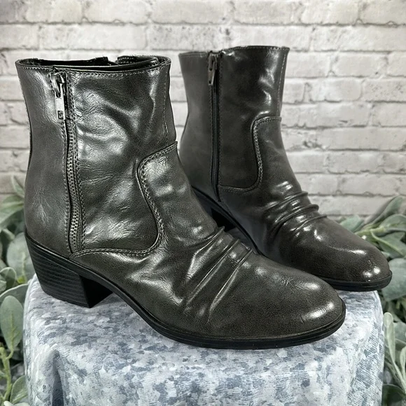 Life Stride Watchful Grey Faux Leather Round Toe Ankle Zip Boots WMS 8.5/9M✨EUC✨ - Picture 13 of 13